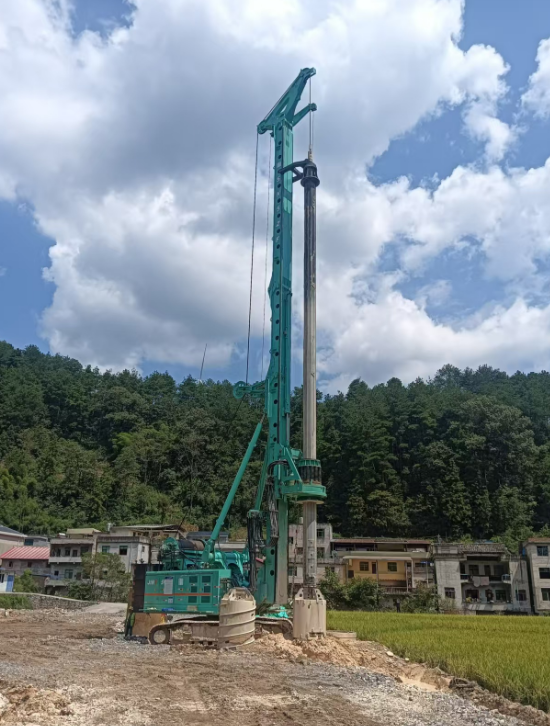 逆势而上，上海金泰大型旋挖钻机凭实力破局基建寒冬